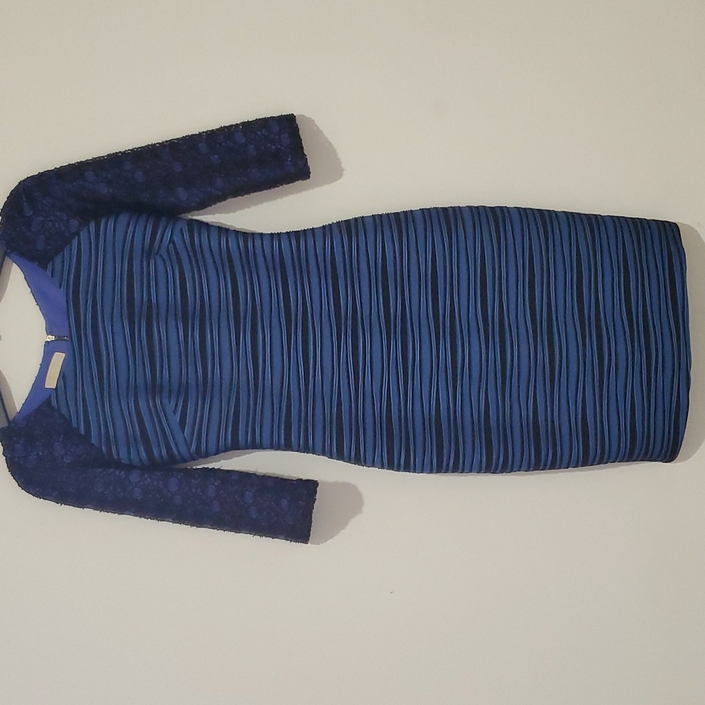 DZYN Bodycon Long Sleeve Dress